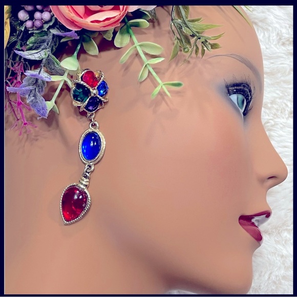VINTAGE ESTATE Dangling Earrings - Picture 1 of 6